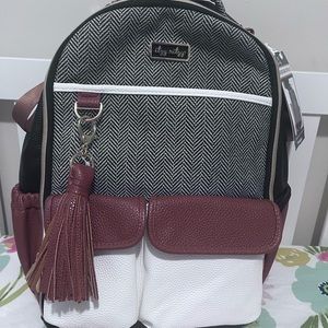 NEW Itzy Ritzy Boss Backpack in Coffee & Cream